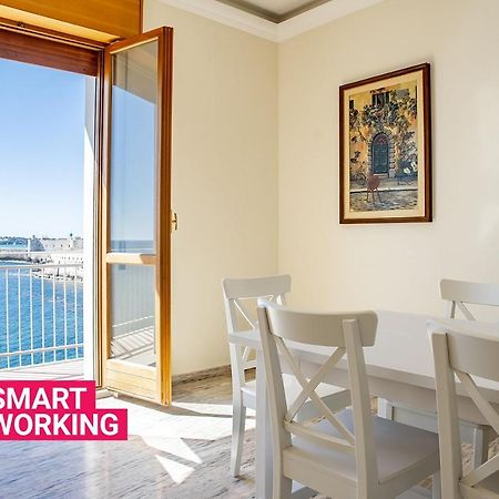 Ortigia Seafront Apartment By Wonderful Italy シラクーサ エクステリア 写真