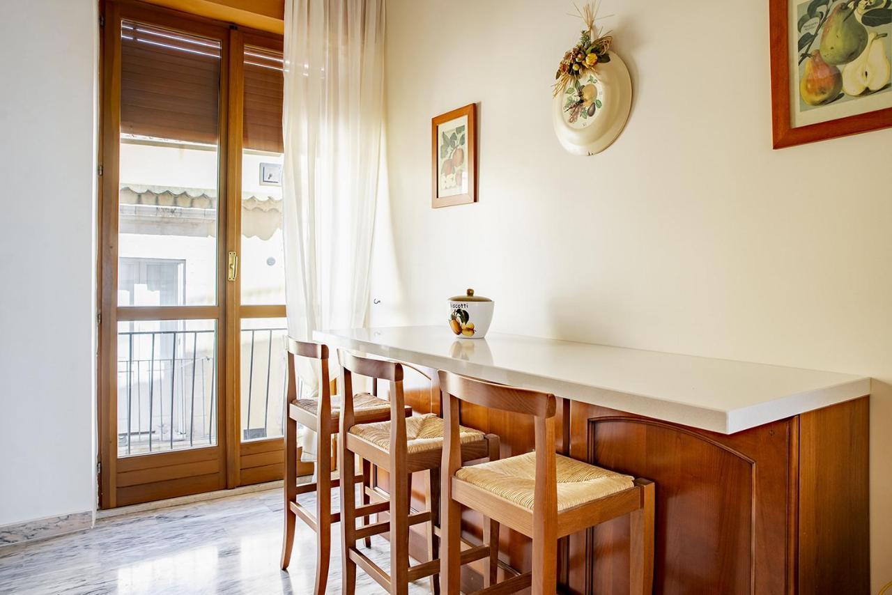 Ortigia Seafront Apartment By Wonderful Italy シラクーサ エクステリア 写真
