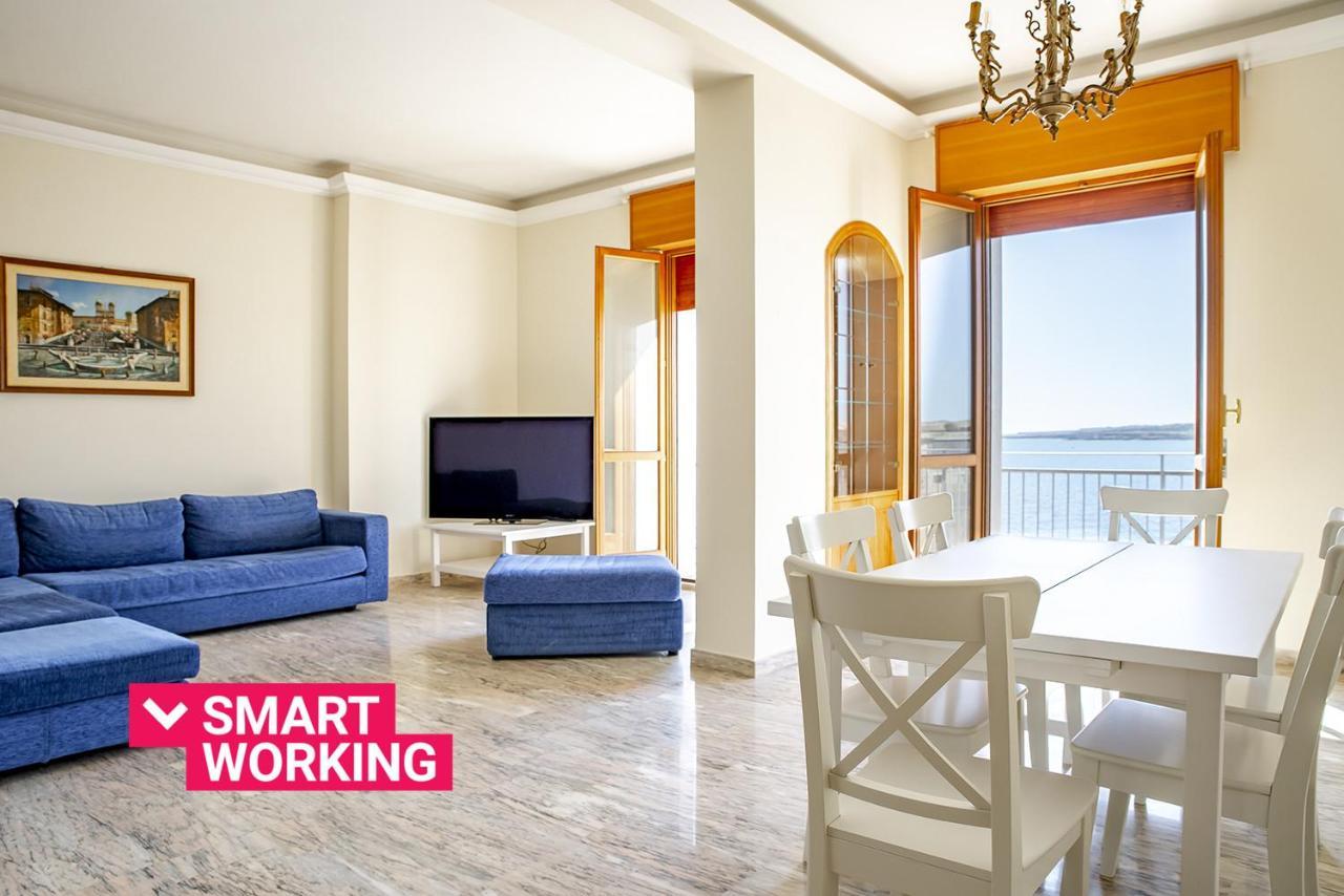Ortigia Seafront Apartment By Wonderful Italy シラクーサ エクステリア 写真