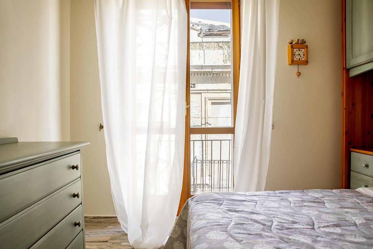 Ortigia Seafront Apartment By Wonderful Italy シラクーサ エクステリア 写真
